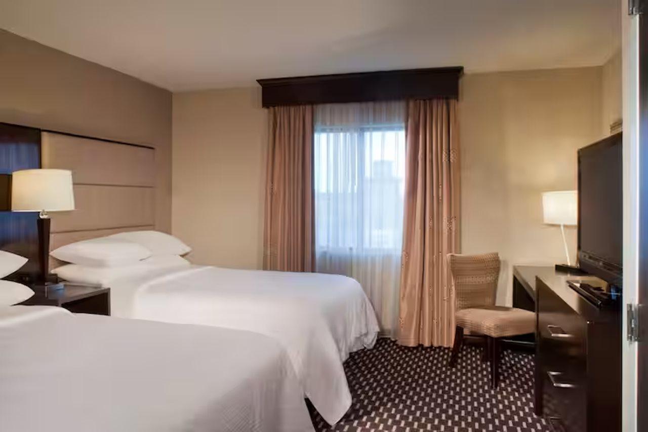 Embassy Suites By Hilton Houston Near The Galleria Zewnętrze zdjęcie