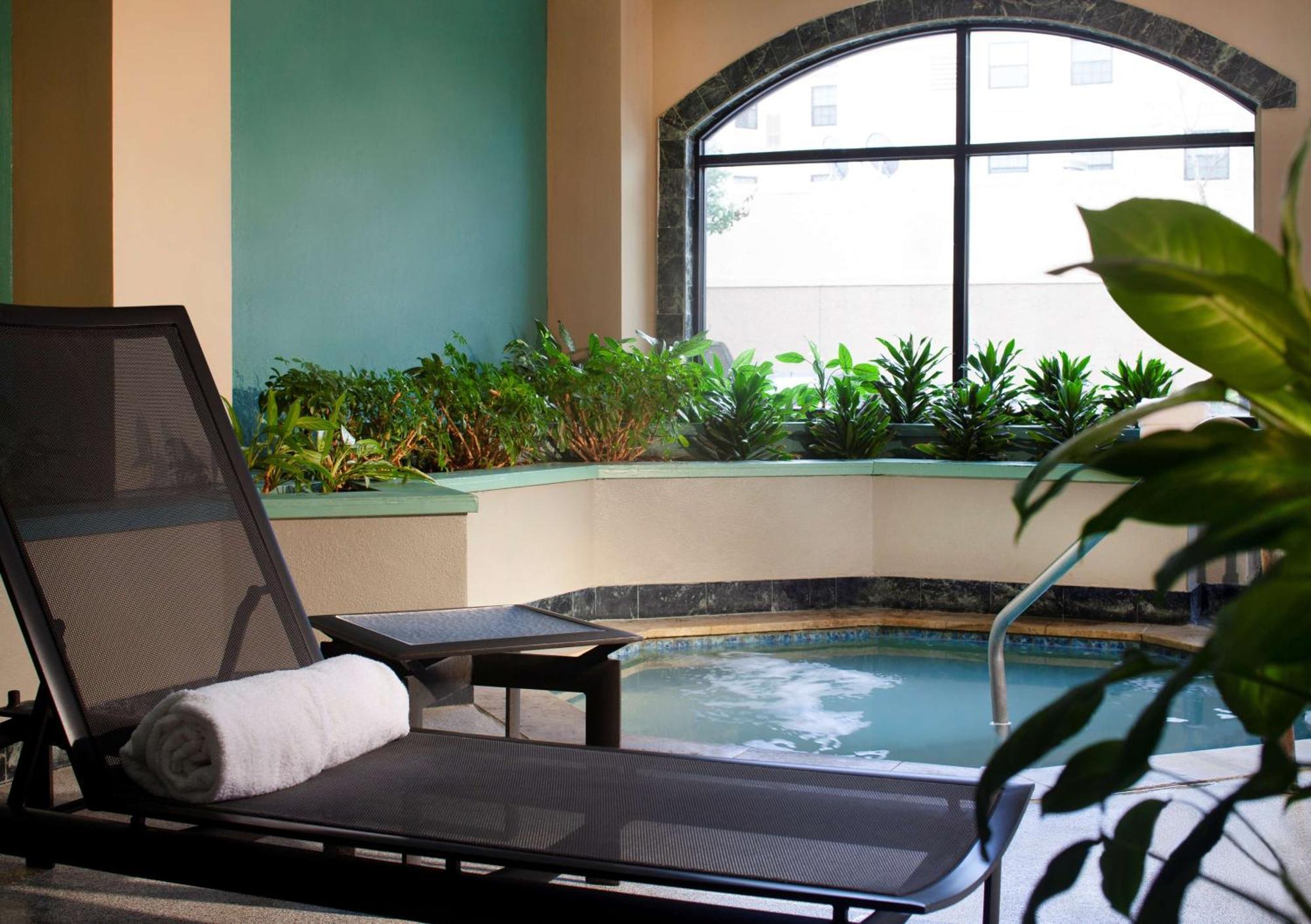 Embassy Suites By Hilton Houston Near The Galleria Zewnętrze zdjęcie