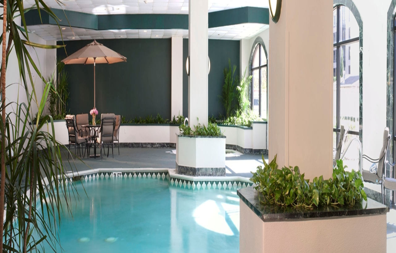 Embassy Suites By Hilton Houston Near The Galleria Zewnętrze zdjęcie